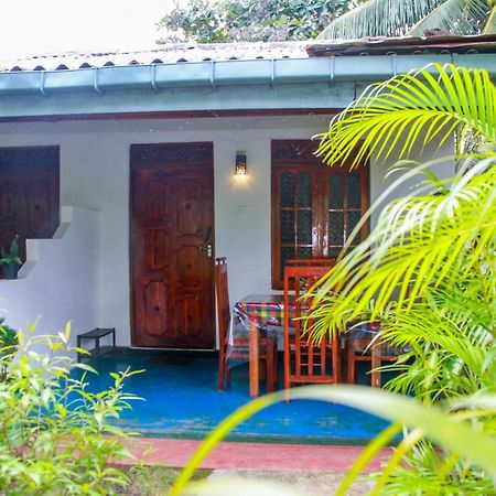 Sun Flower Homestay Sigiriya Exterior photo