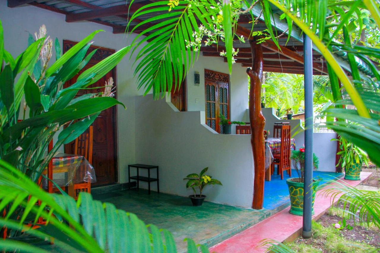 Sun Flower Homestay Sigiriya Exterior photo