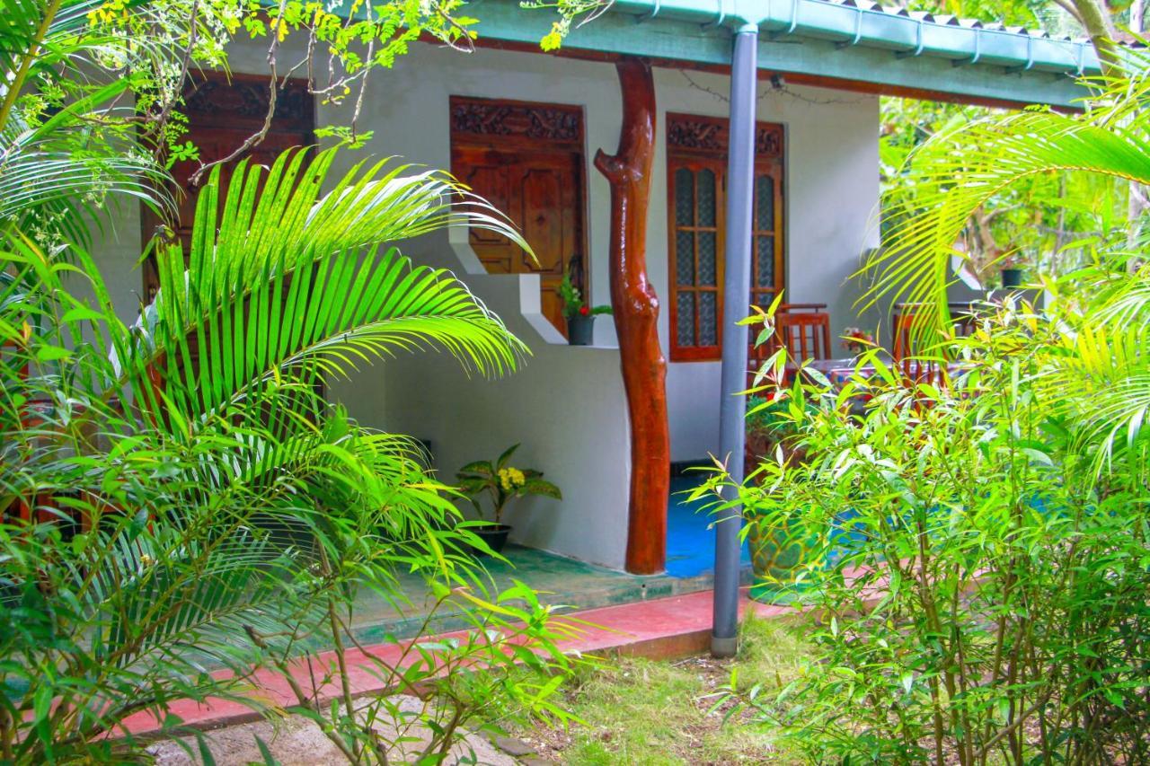 Sun Flower Homestay Sigiriya Exterior photo