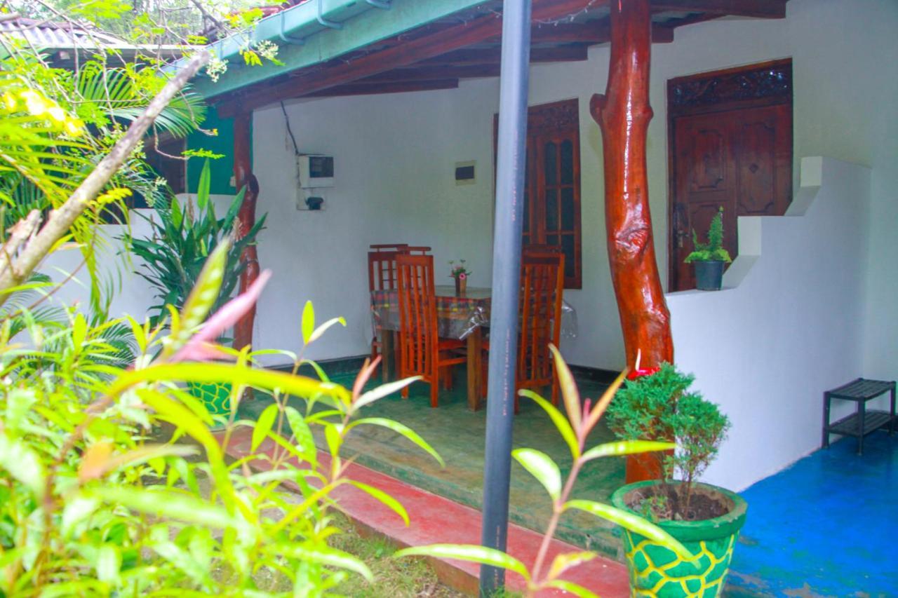 Sun Flower Homestay Sigiriya Exterior photo